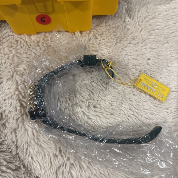 INVICTA Bolt 39324 Hercules Lowest Price Sold out Items From JAPAN New item - Picture 4 of 9